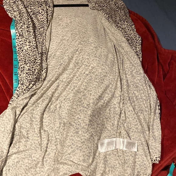 H&M Comfy animal Print long open Cardigan  Sz L - Picture 15 of 15